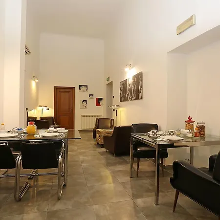 Πανσιόν Mr Frills 4*